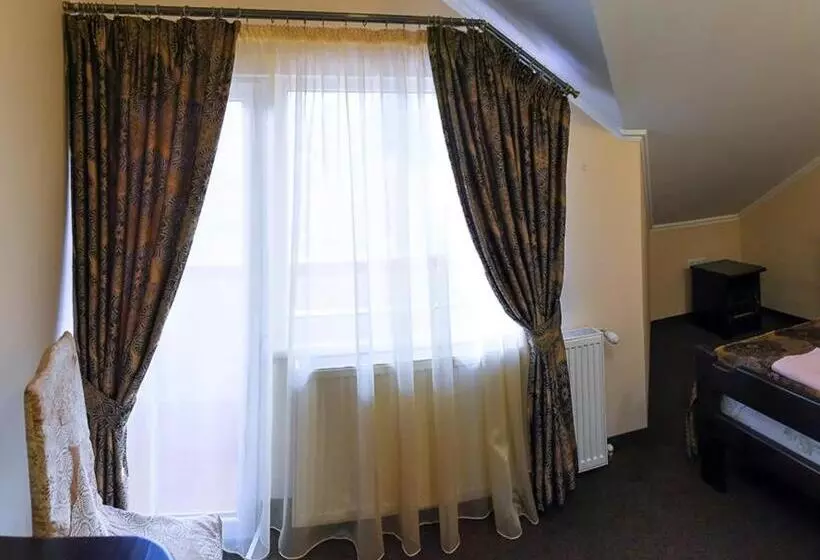 Hotelli Golden Palace