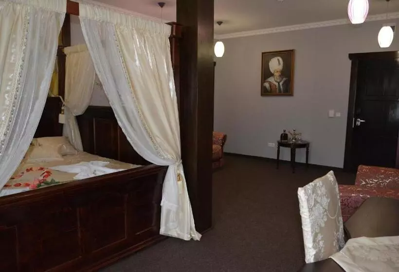 Hotelli Golden Palace