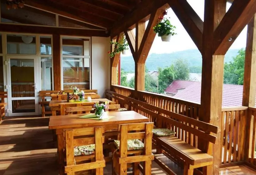 Hotelli Golden Palace