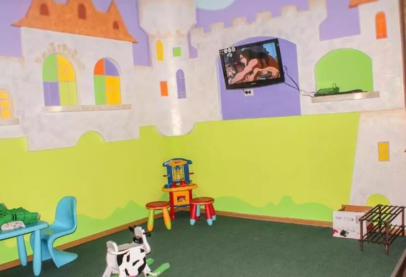 Hotelli Golden Palace