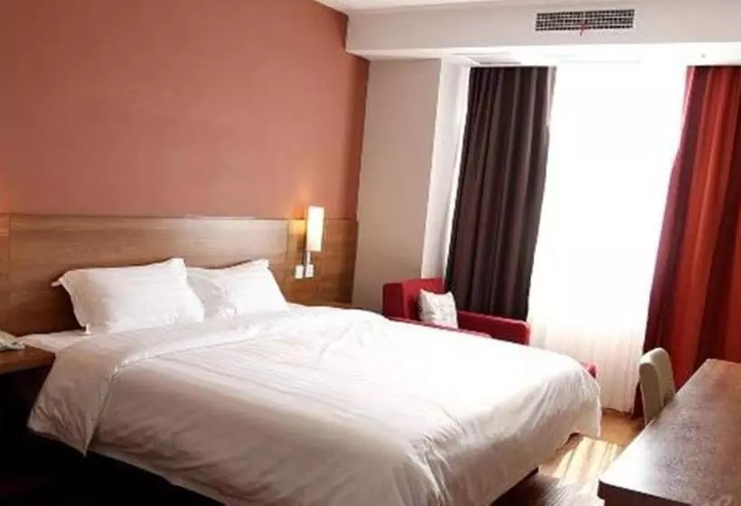 Hotelli Ibis Chengdu Wenjiang Center