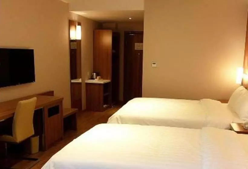 Hotelli Ibis Chengdu Wenjiang Center