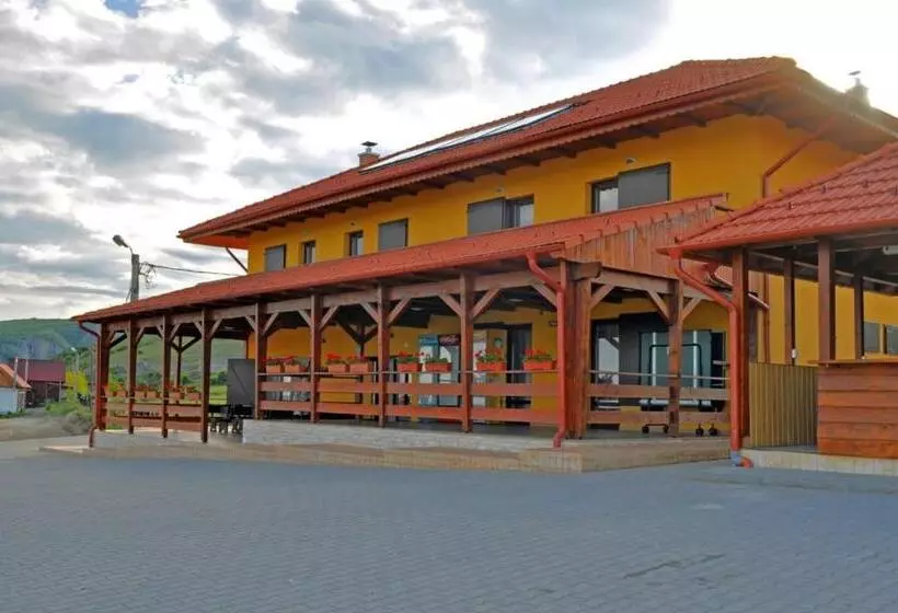 هتل Pensiunea Cheile Apusenilor