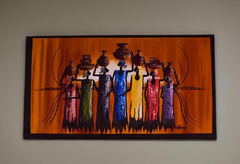 فندق Triple Hill