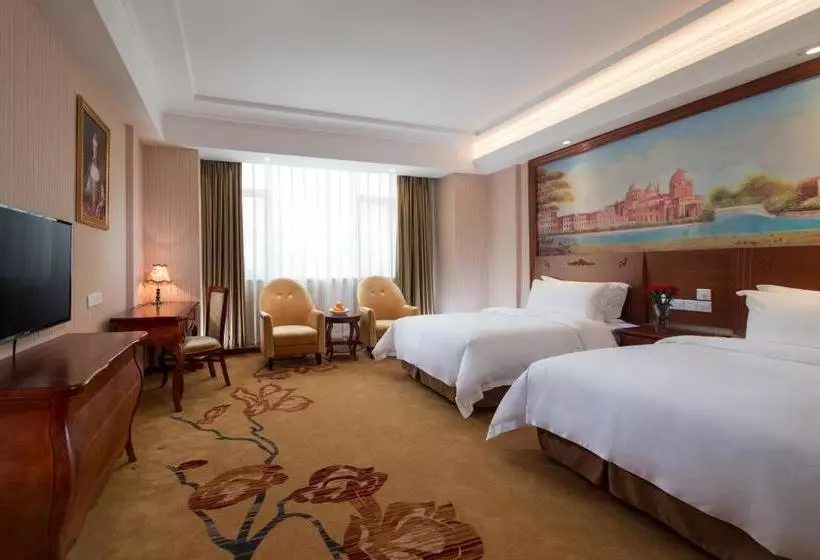 Vienna Hotel Puning South Huancheng Road High Speed Train Station