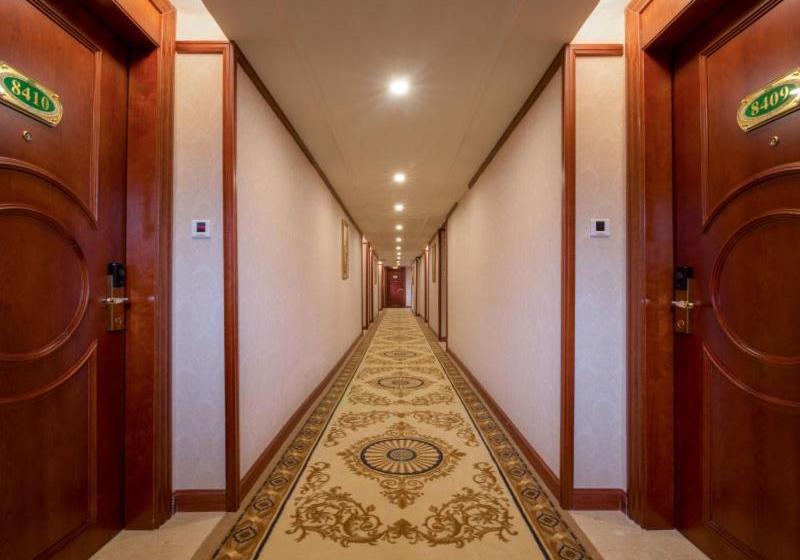 Vienna Hotel Puning South Huancheng Road High Speed Train Station