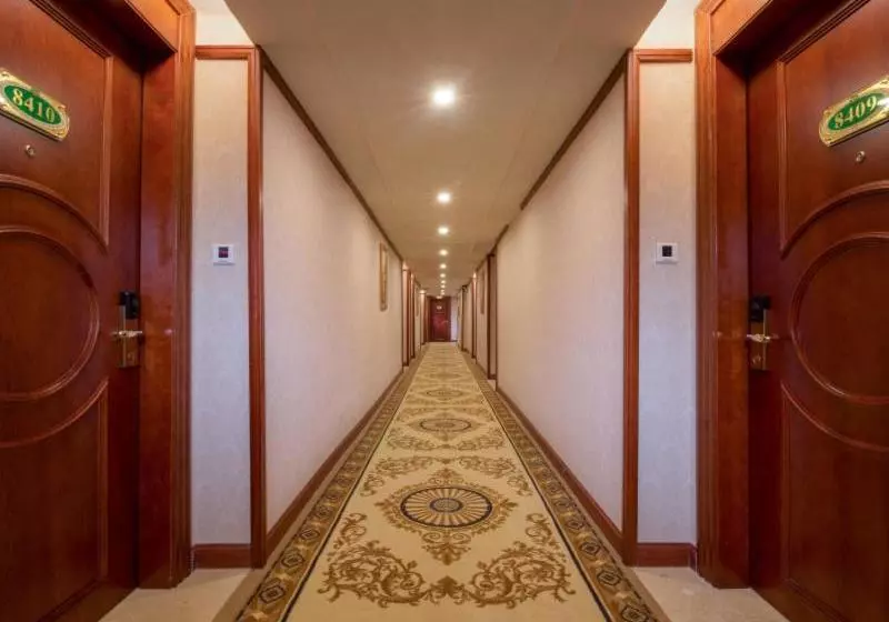 Vienna Hotel Puning South Huancheng Road High Speed Train Station