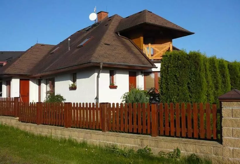 ペンション Apartmán V Krkonoších