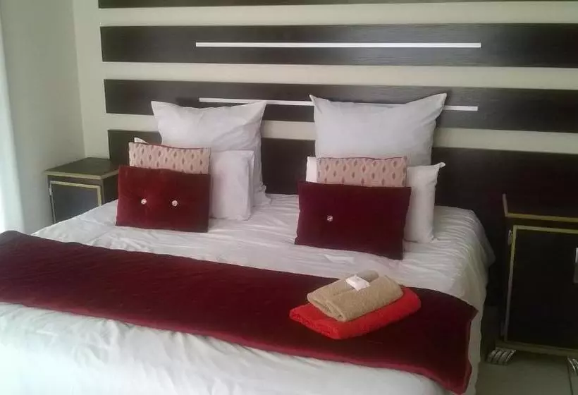 ペンション Baobab Tree Guest House