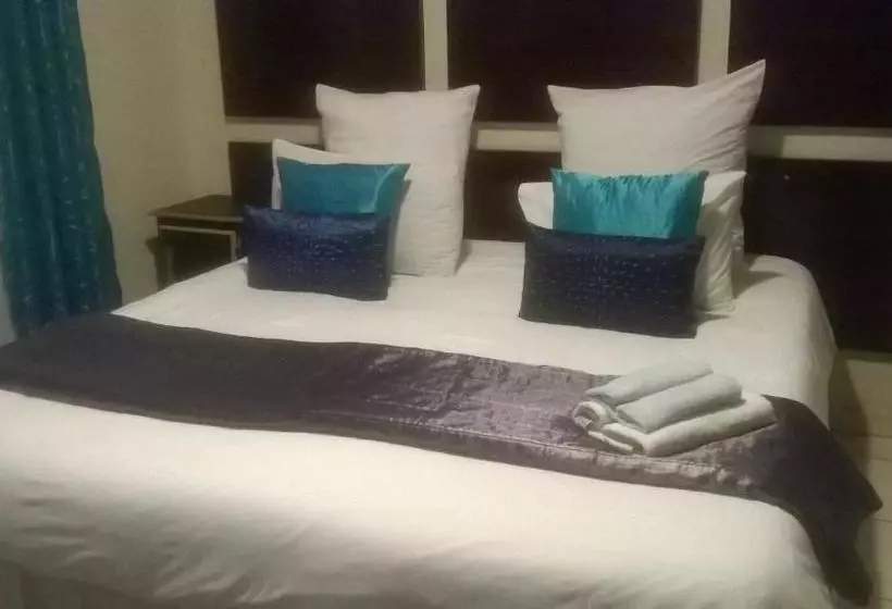 ペンション Baobab Tree Guest House