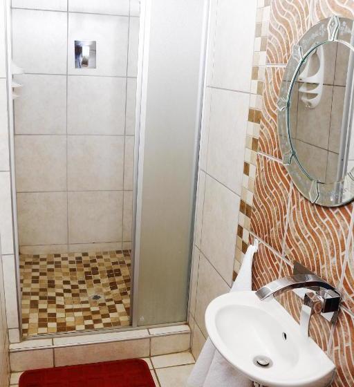 膳宿费 Baobab Tree Guest House