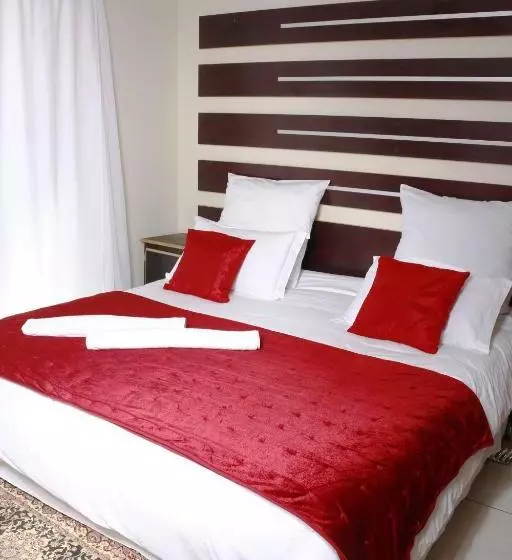 ペンション Baobab Tree Guest House