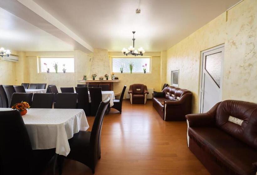 پانسیون Belvedere Olanesti