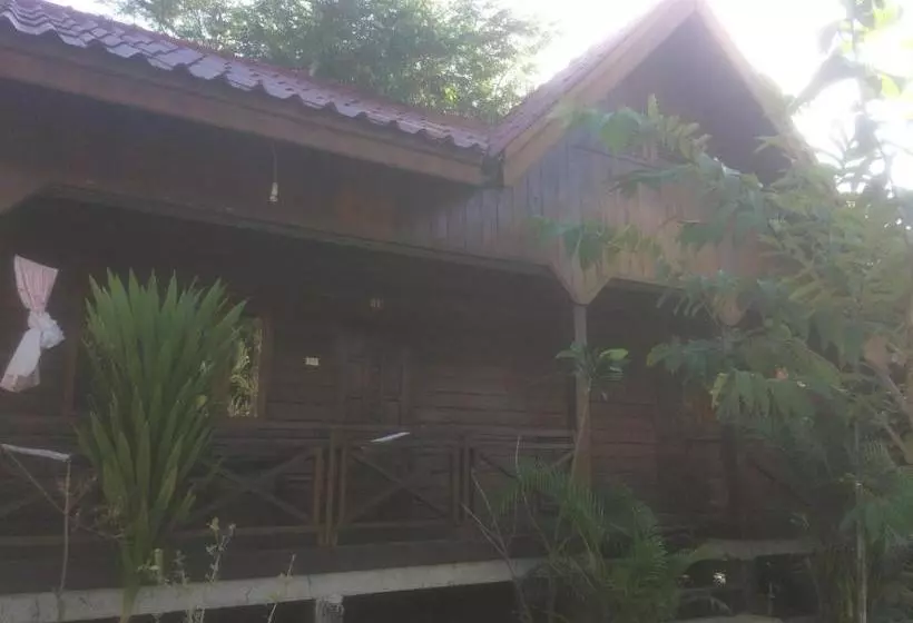ペンション Nongsak Riverside Guesthouse & Nongsak Guesthouse