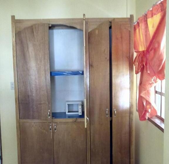 פנסיון Old Castle