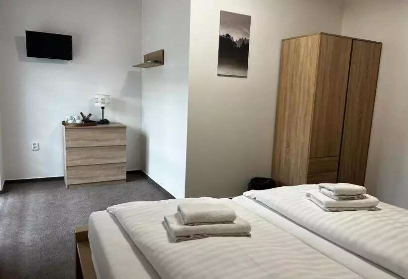 Majatalo Penzion Na Císařství