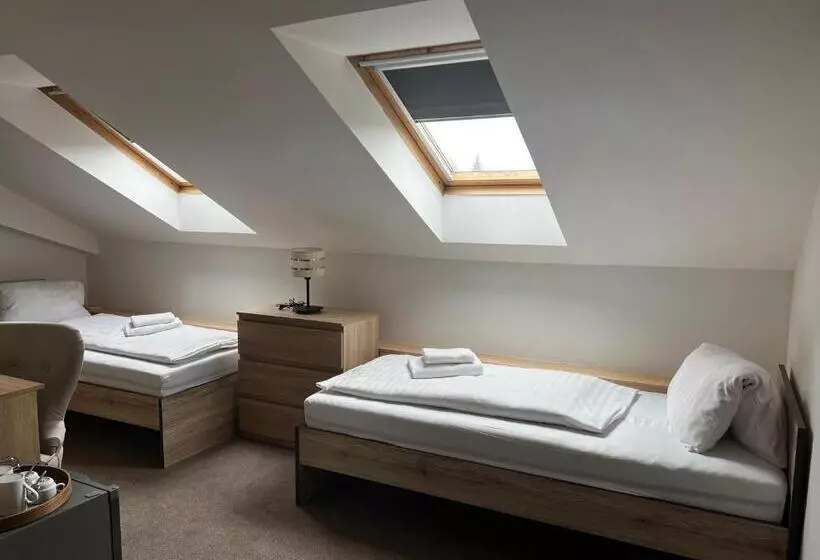 Majatalo Penzion Na Císařství