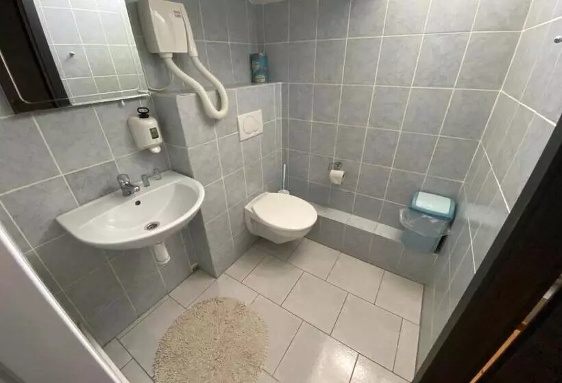 Majatalo Penzion Na Císařství