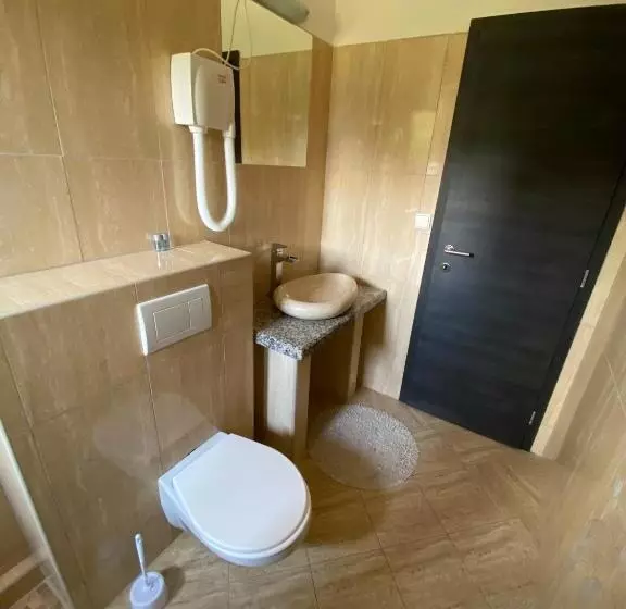 Majatalo Penzion Na Císařství