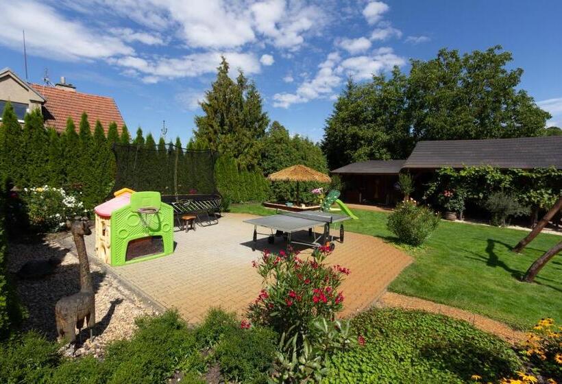 פנסיון Penzion Pod Hradem