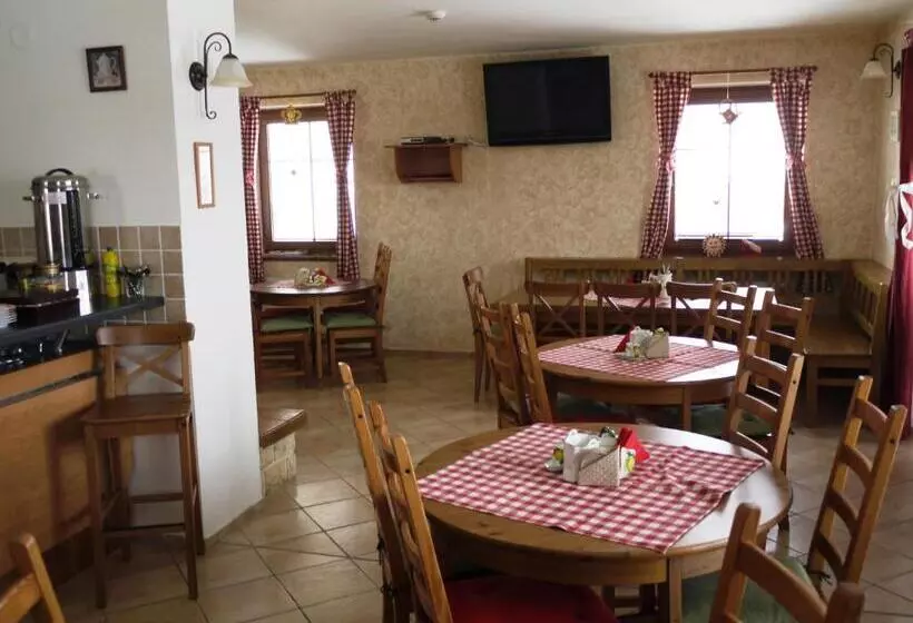 Majatalo Penzion Pod Hradem