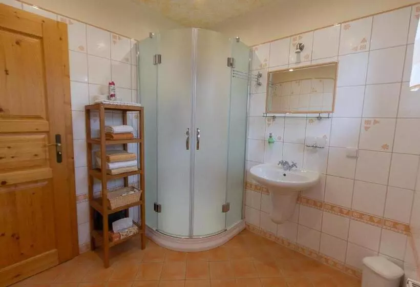 Majatalo Penzion Pod Hradem