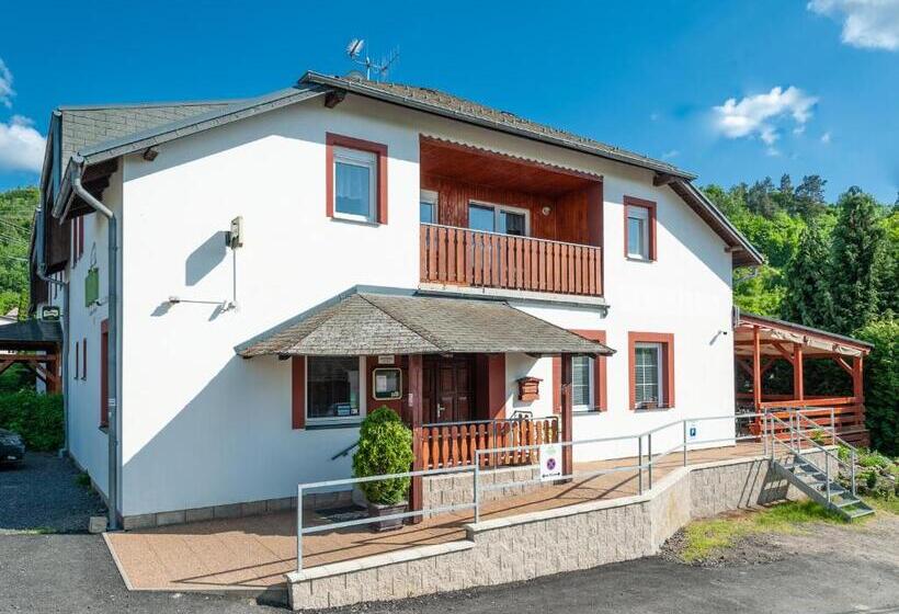 Majatalo Penzion V údolí