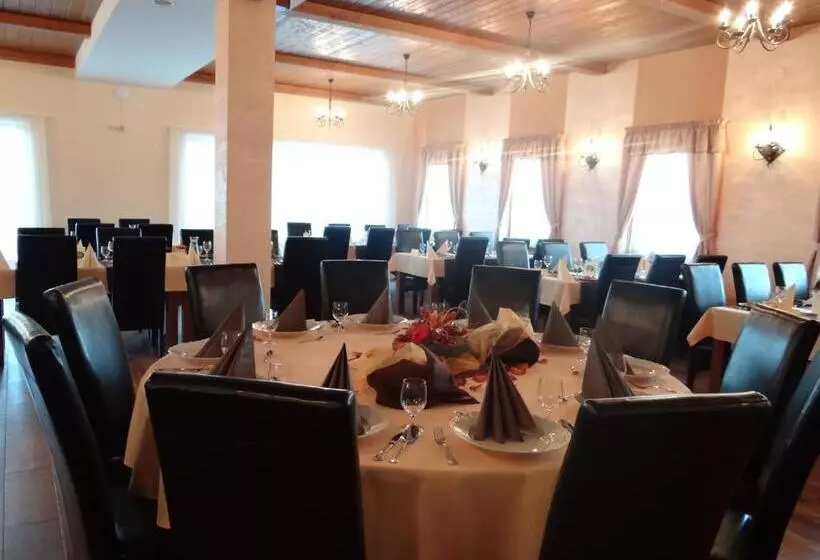 Majatalo Rybárska Bašta A Penzión Dobys