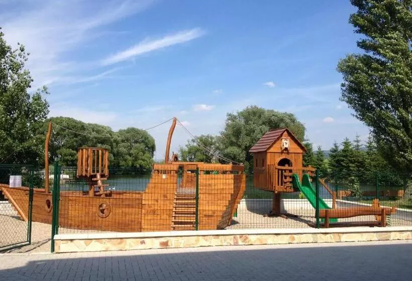 Majatalo Rybárska Bašta A Penzión Dobys