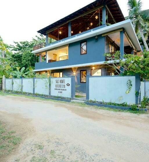 פנסיון Salt House