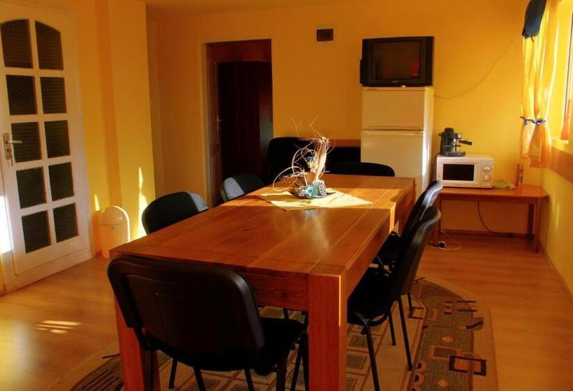 펜션 Timi Kulcsosház