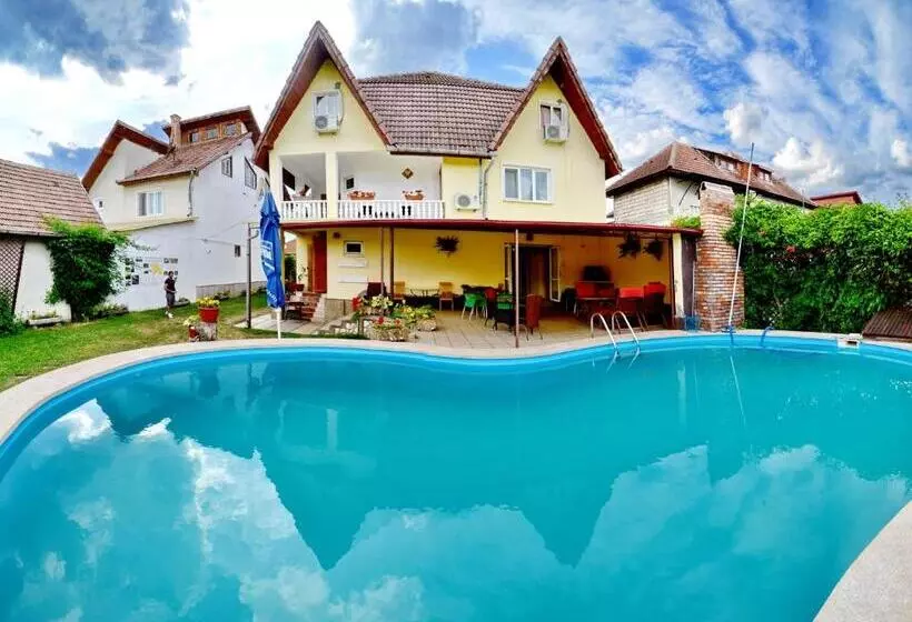 Pensiunea Vila Silva I