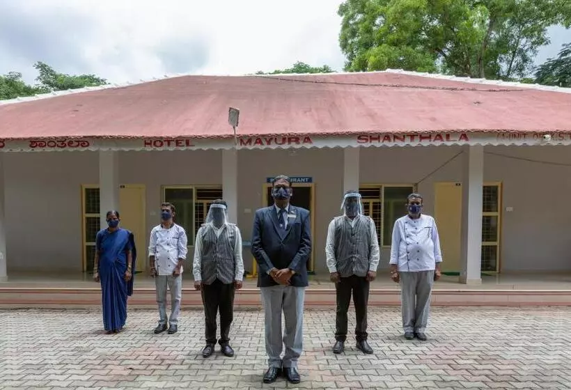 Lomakeskus Kstdc Hotel Mayura Shantala Halebeedu