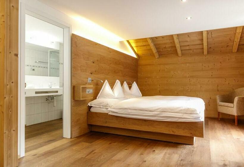 Отель Edelweiss Blatten Lötschental