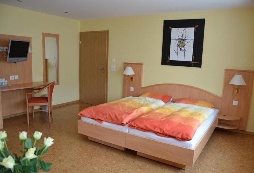 בית מלון כפרי Gasthof Kreuz