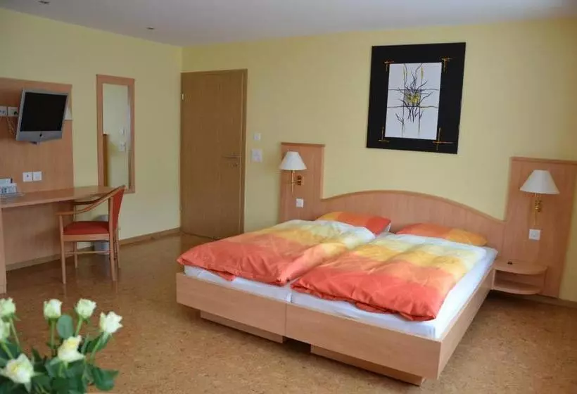 Hotelli Gasthof Kreuz