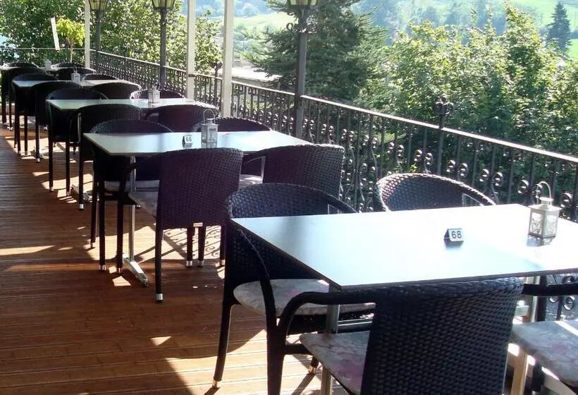 Hotelli Gasthof Kreuz