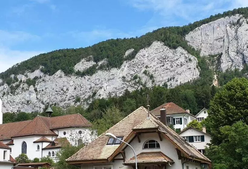 Hotelli Gasthof Kreuz