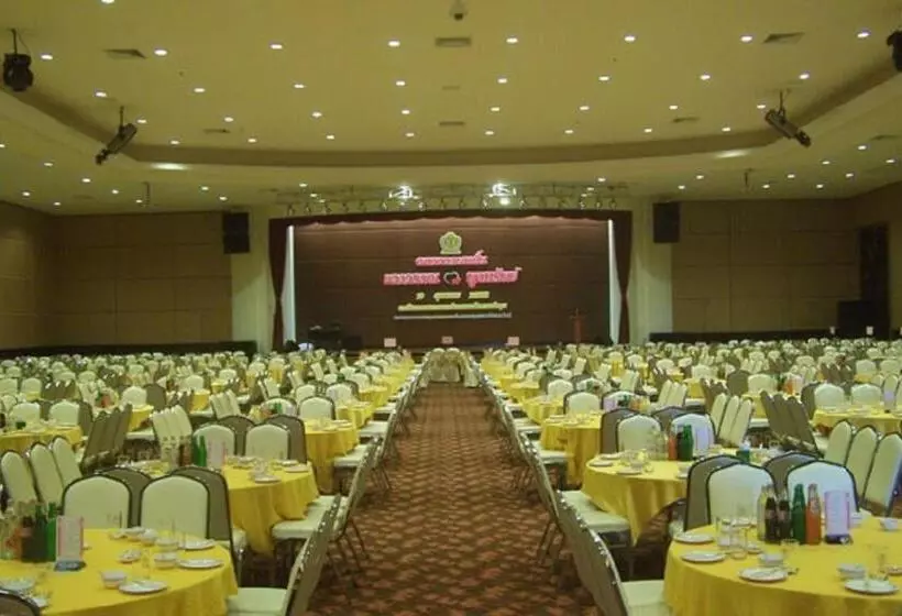 Hotelli Grand Mandarin Betong