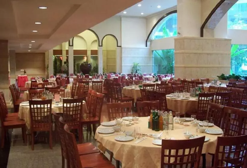 Hotelli Grand Mandarin Betong