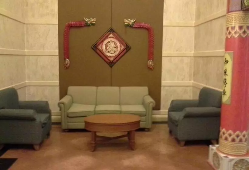 Hotelli Grand Mandarin Betong