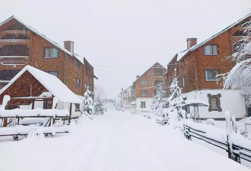 Hotelli Hirskyy Svitanok