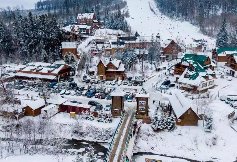 Hotelli Hirskyy Svitanok