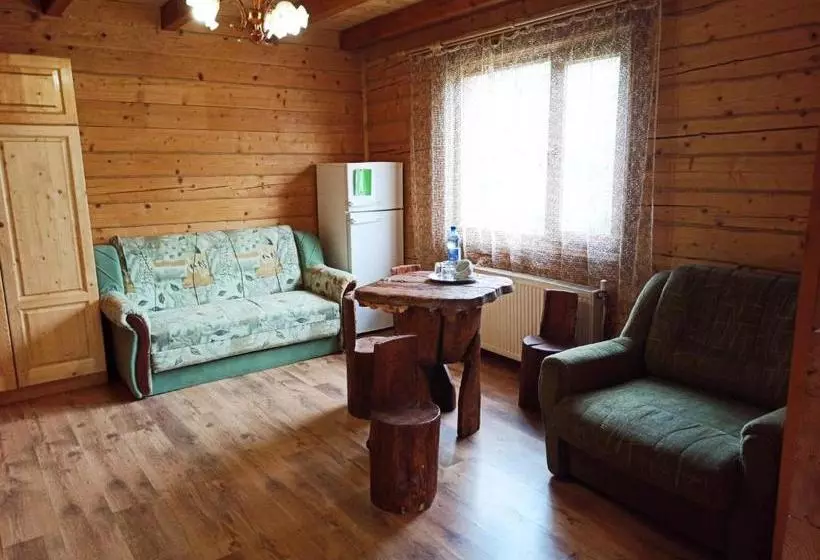 Hotelli Hirskyy Svitanok