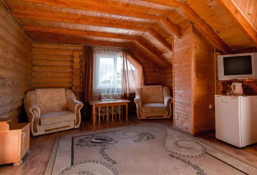 Hotelli Hirskyy Svitanok