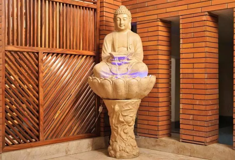 ホテル Mayur  Bar And Restaurant