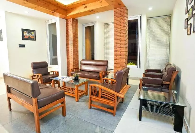 ホテル Mayur  Bar And Restaurant