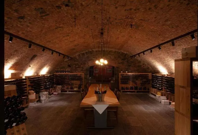 Hotel Ristorante Grotto Serta