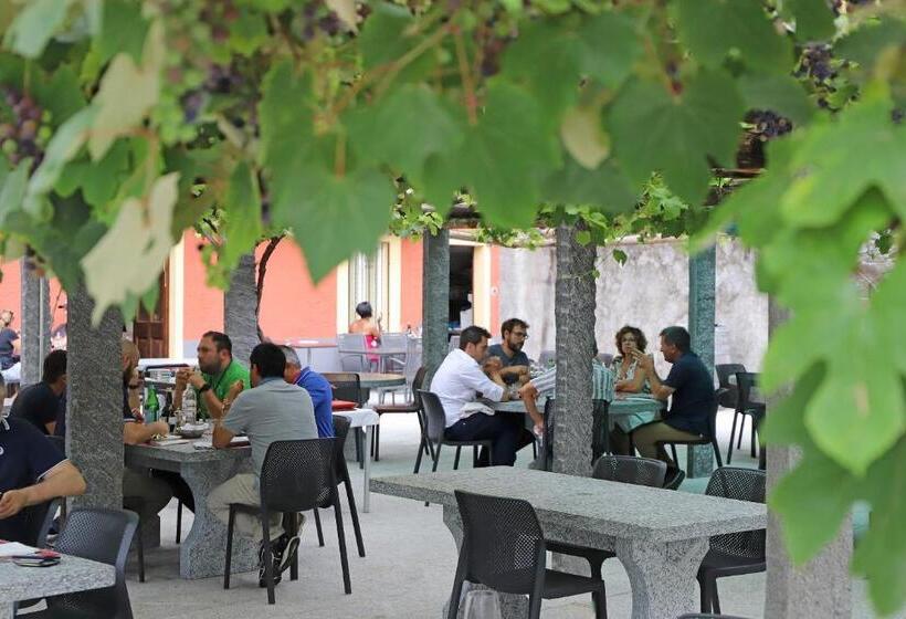 ホテル Ristorante Grotto Serta