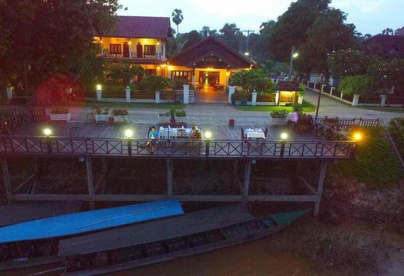 هتل Senesothxuene